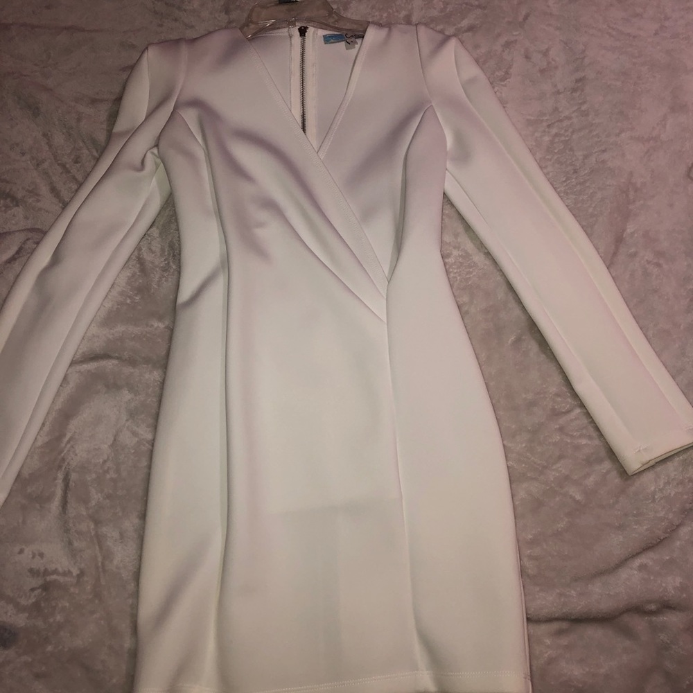 White long sleeve dress